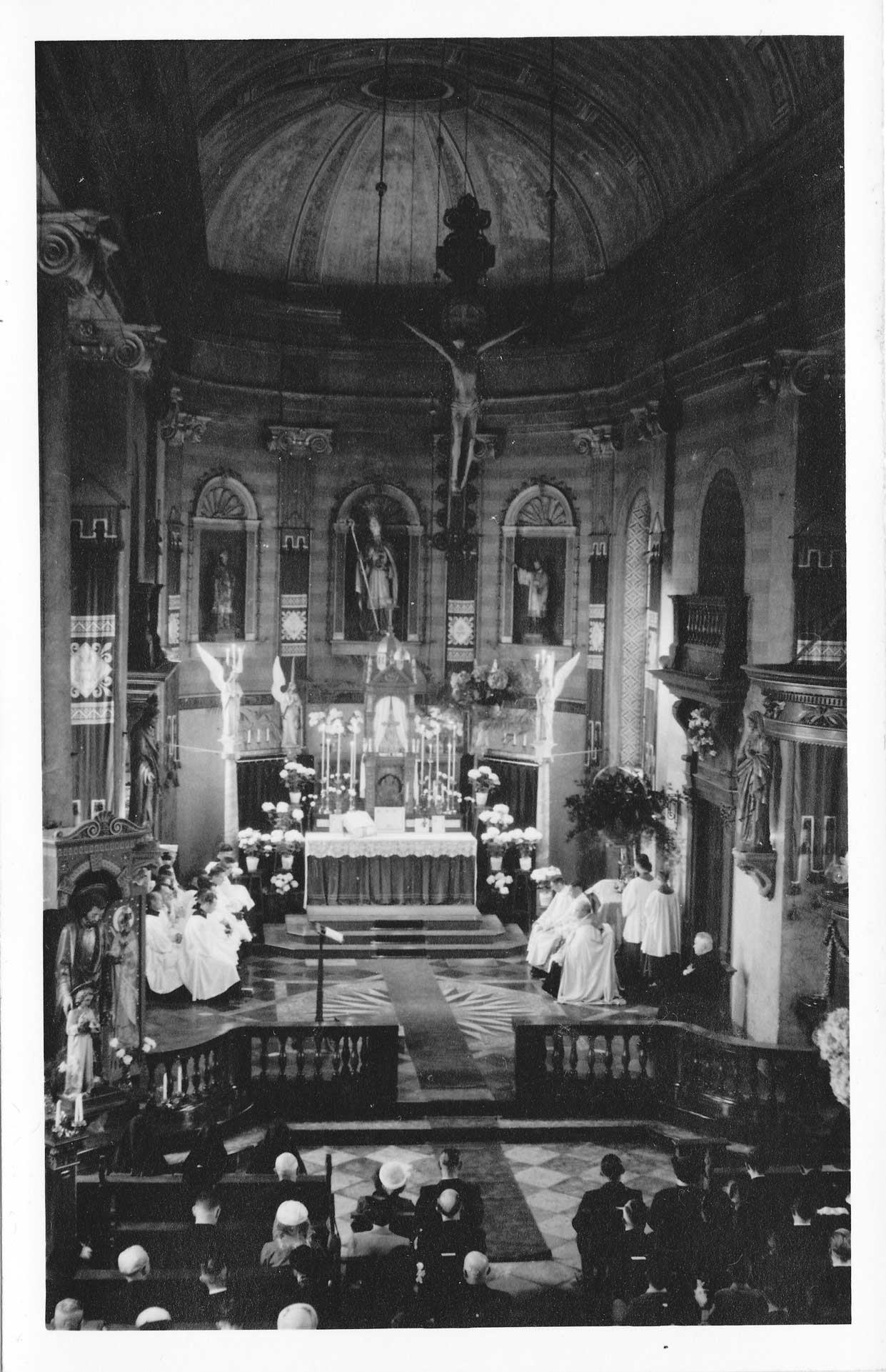 1954 Priesterwijding HuubClaessen Kerk