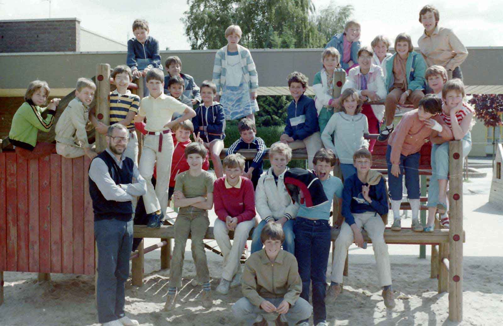1983 St.Jozef klas 5b