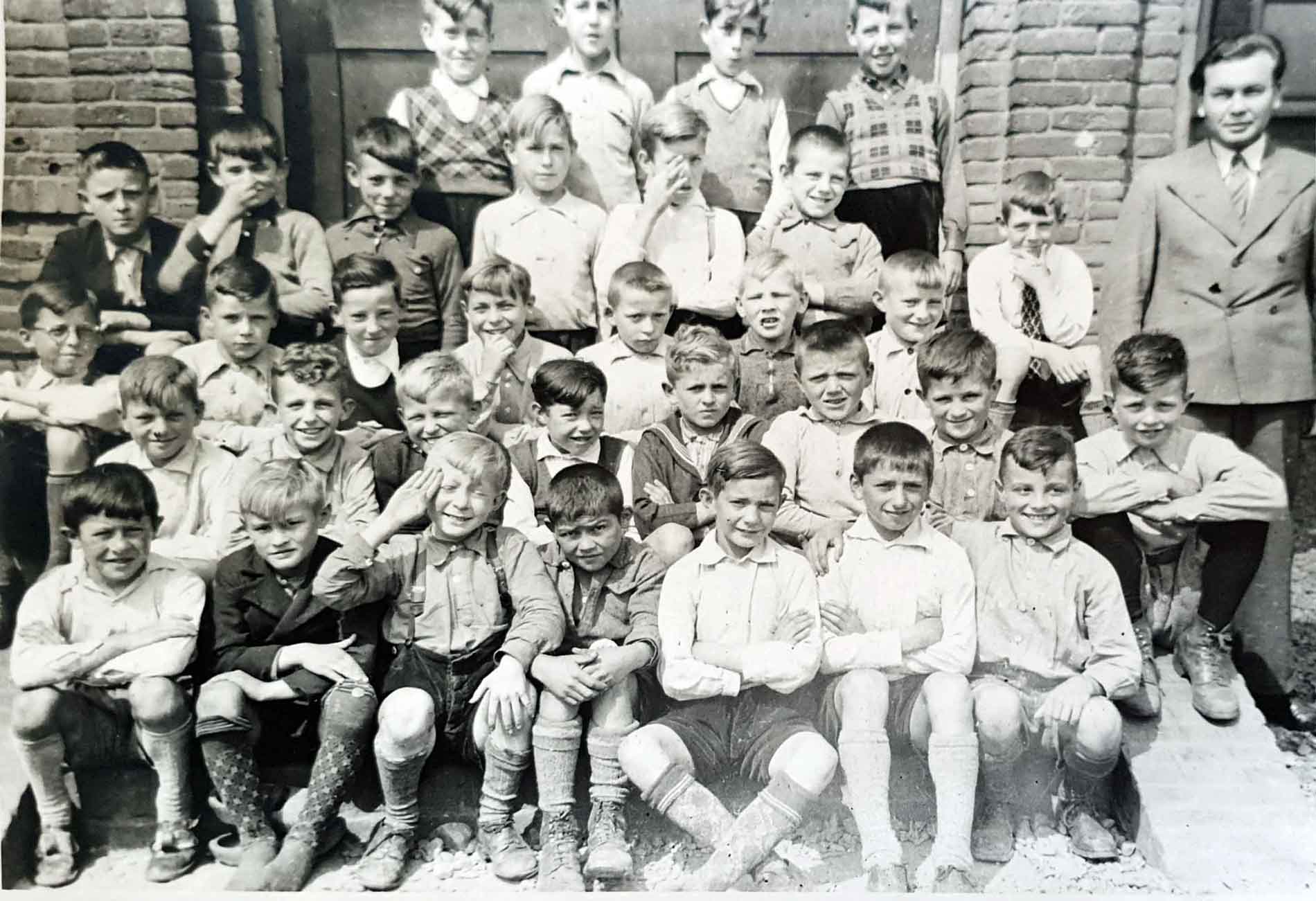 Elsloo Augustinusschool 1938 klas6 7 02