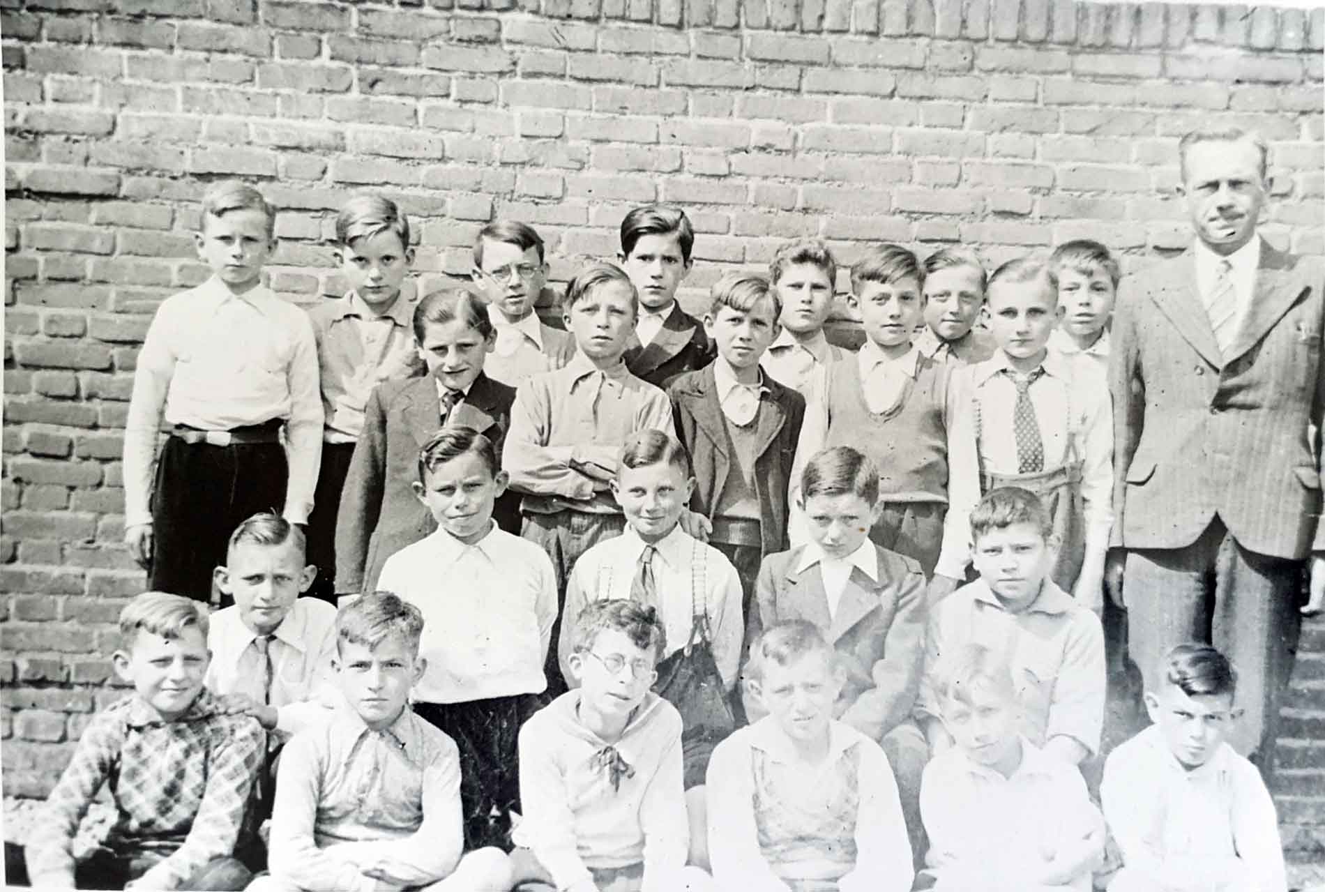Elsloo Augustinusschool 1938 klas6 7 02