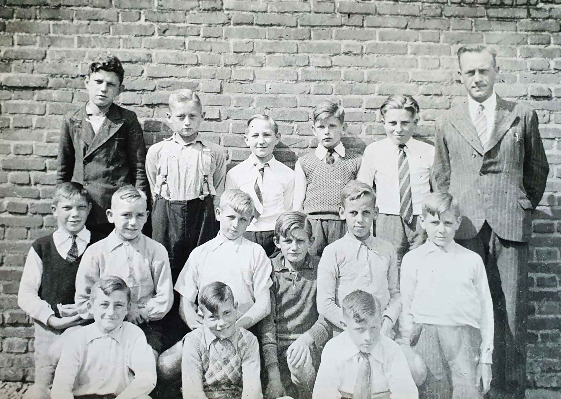Elsloo Augustinusschool 1938 klas6 7 05